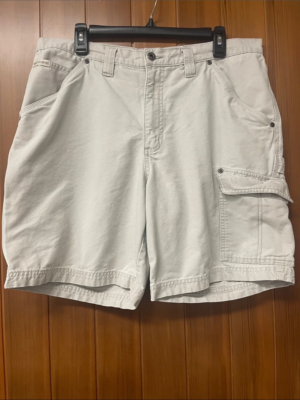 Columbia Men’s Authentic Active Outdoor Cargo Shorts Size 36